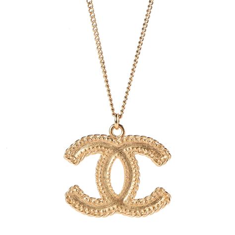 collares chanel originales|coleccion de collares.